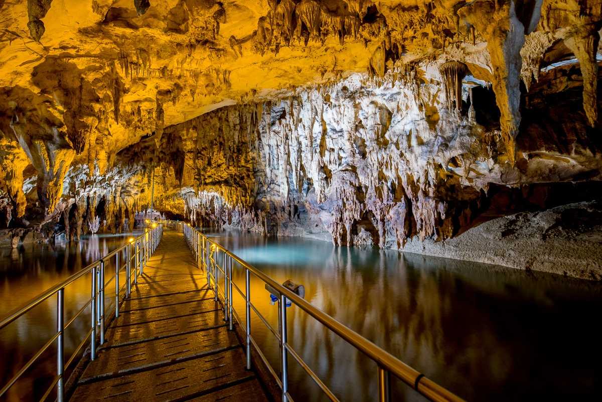 alistrati cave in greece