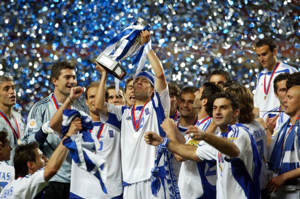 the victory of Greece in Euro 2004 allowed them to lift cup