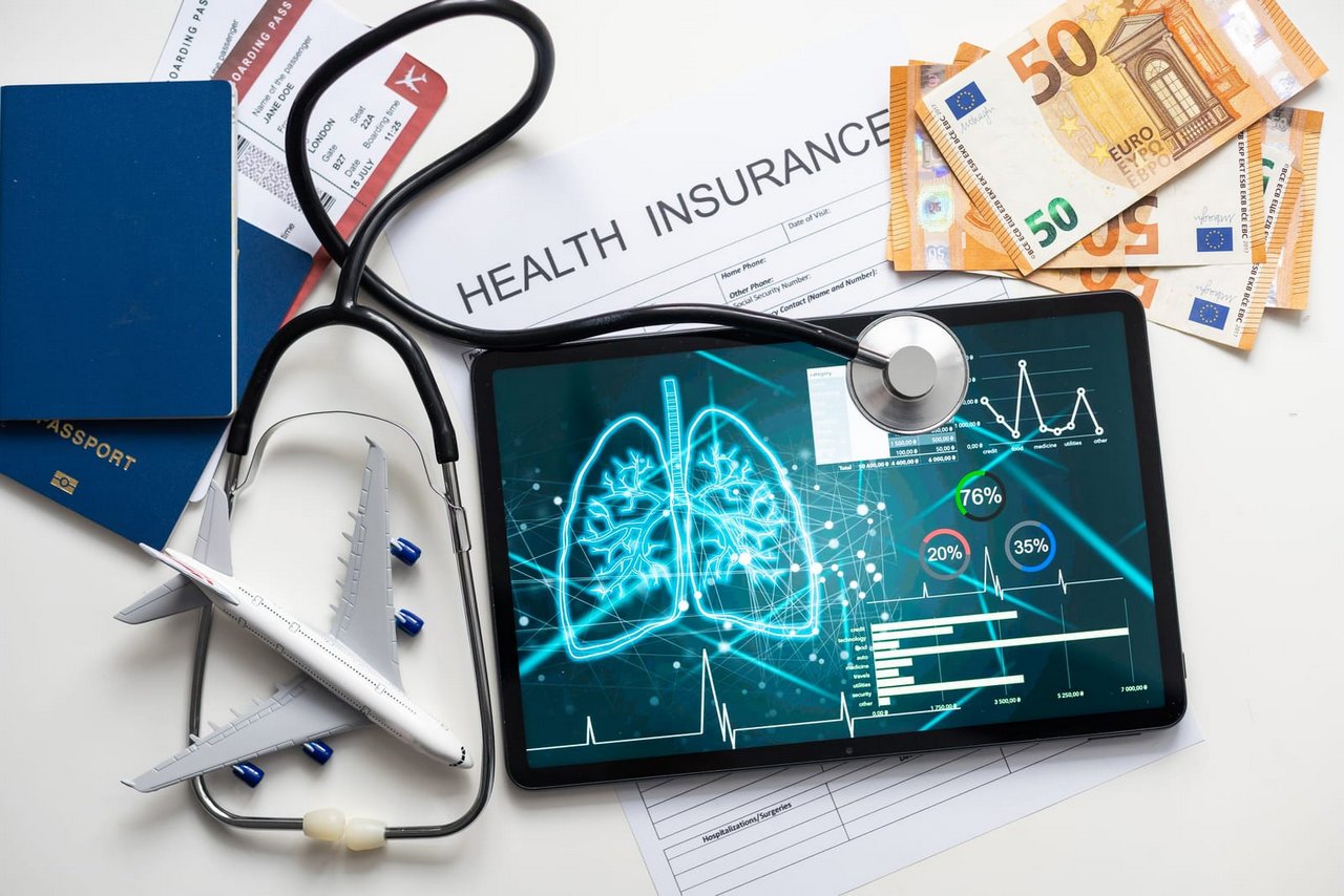 health insurance for visitors in greece