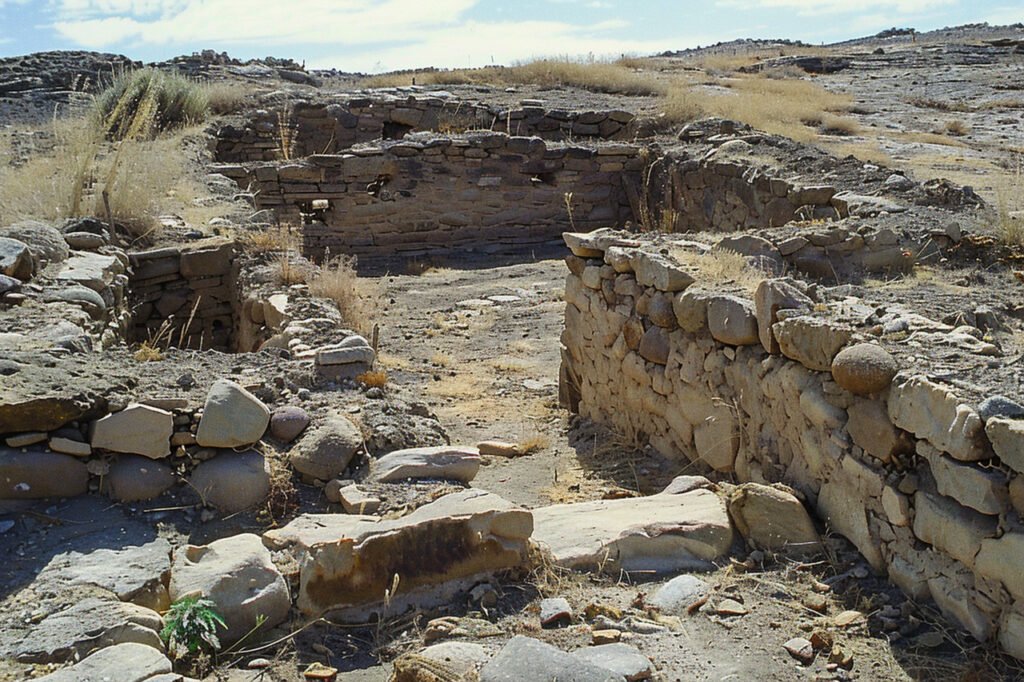 neolithic settlement in mykonos